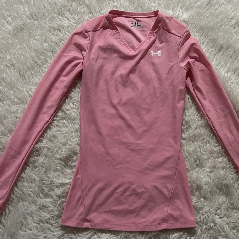 Under Armour Women's V-Neck Pink Long Sleeve Tee